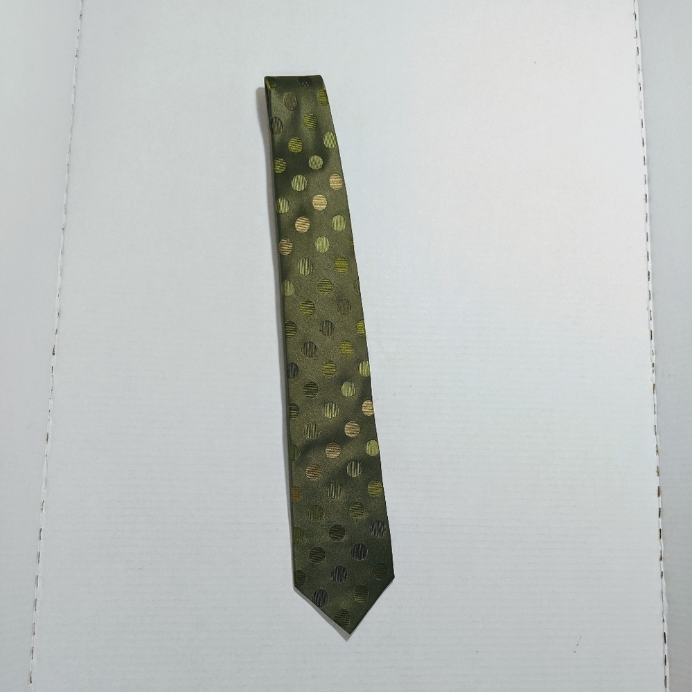 BCBG Attitude Tie 100% Silk Green Polk-A-Dot 60"L